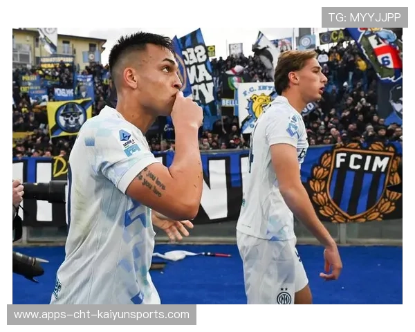 维拉中场伊令结束租借,正式官宣加盟意甲比萨 维拉中场伊令结束租借,正式官宣加盟意甲比萨